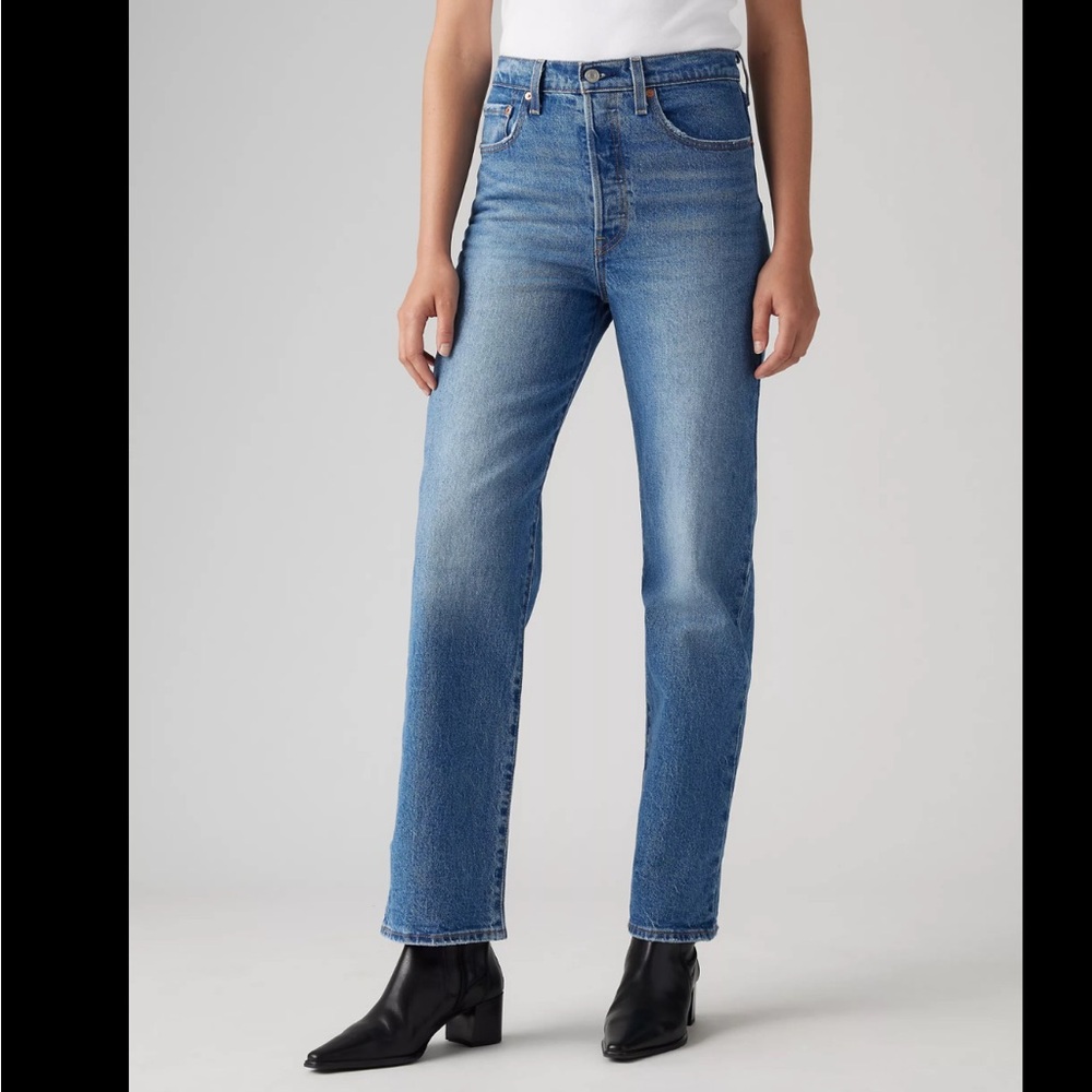 Levi’s Ribcage Straight Jeans